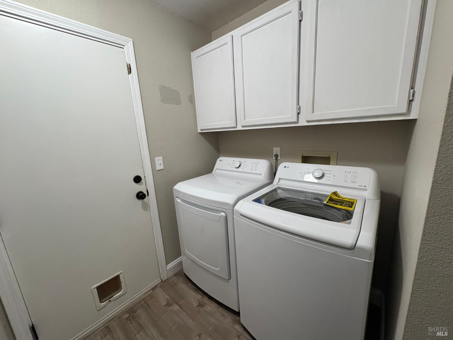 Detail Gallery Image 17 of 23 For 420 Oak Valley Dr, Vacaville,  CA 95687 - 3 Beds | 2 Baths