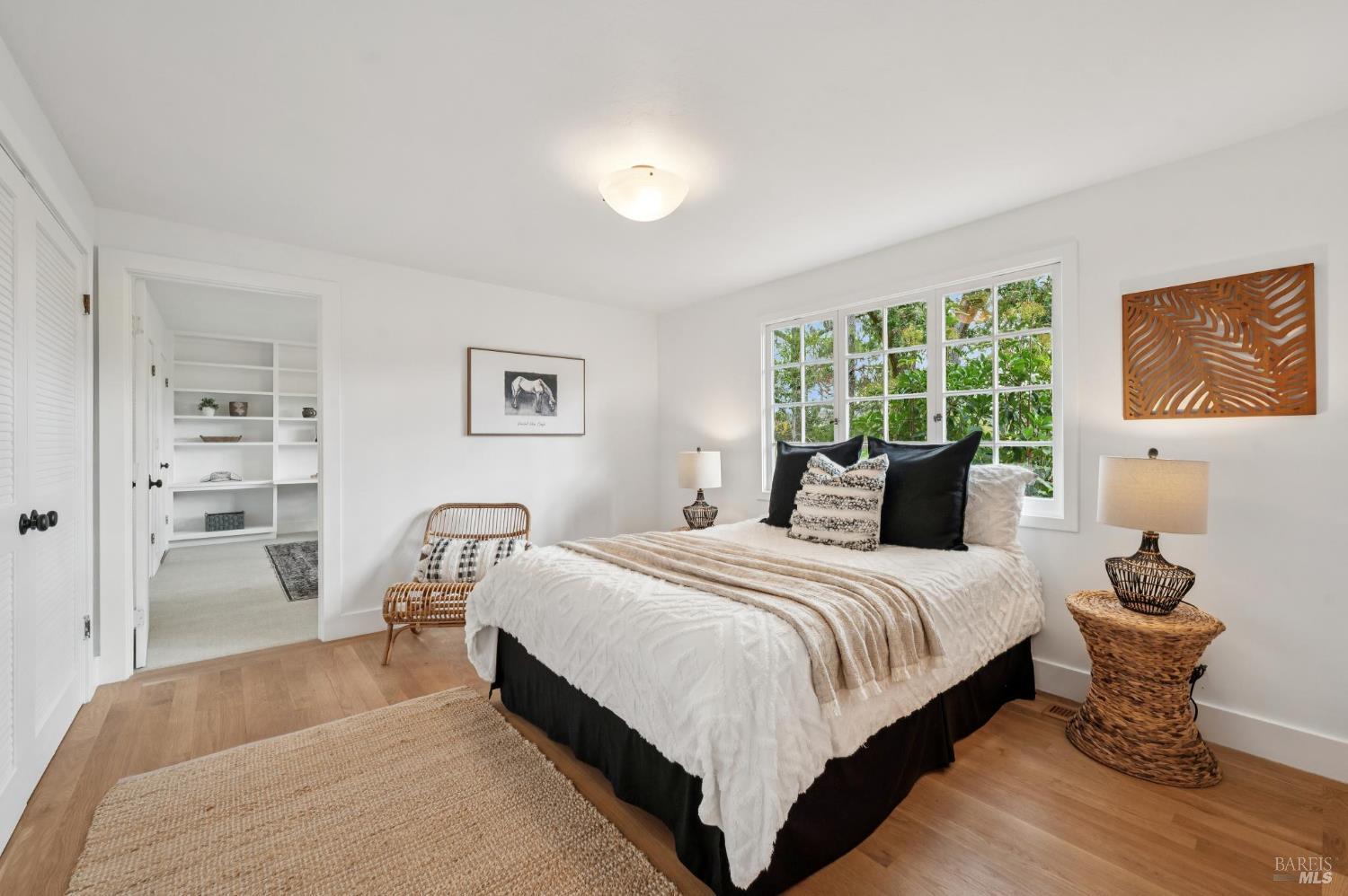 Detail Gallery Image 33 of 78 For 125 Oak Ave, San Anselmo,  CA 94960 - 5 Beds | 2/1 Baths