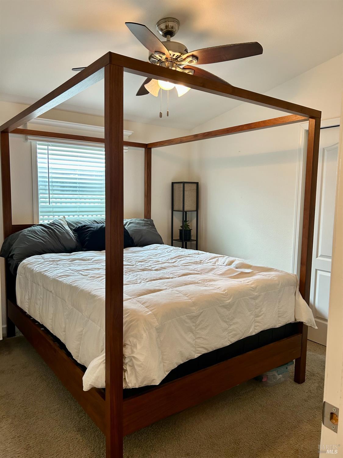 Detail Gallery Image 10 of 34 For 317 Stacey Way, Napa,  CA 94558 - 3 Beds | 2 Baths