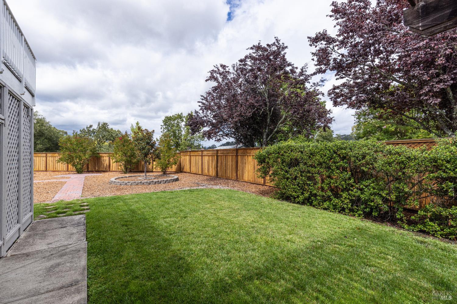 Detail Gallery Image 29 of 32 For 201 Spur Ridge Ln, Healdsburg,  CA 95448 - 3 Beds | 2 Baths
