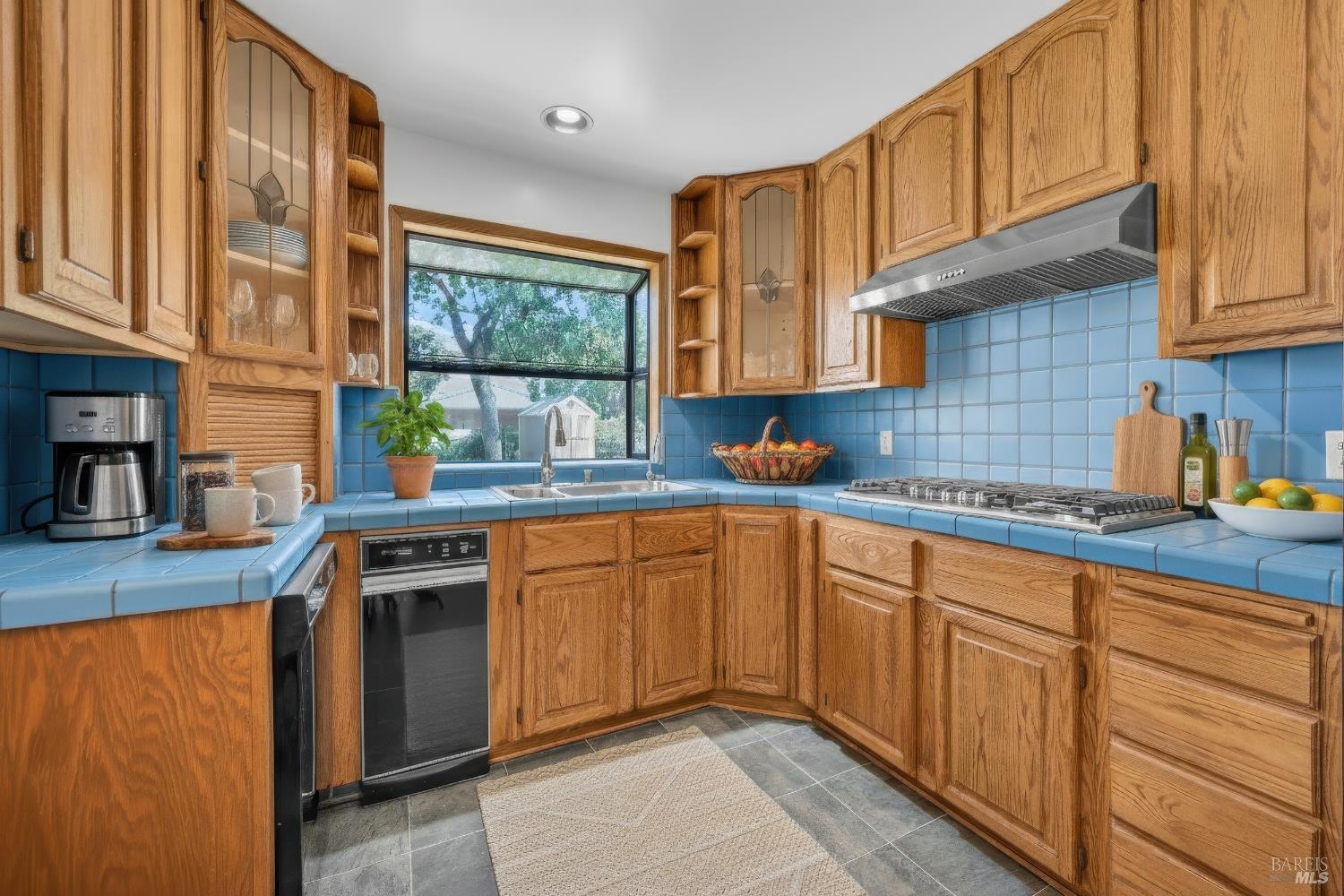 Detail Gallery Image 7 of 37 For 276 Brookside Dr, Angwin,  CA 94508 - 2 Beds | 2 Baths