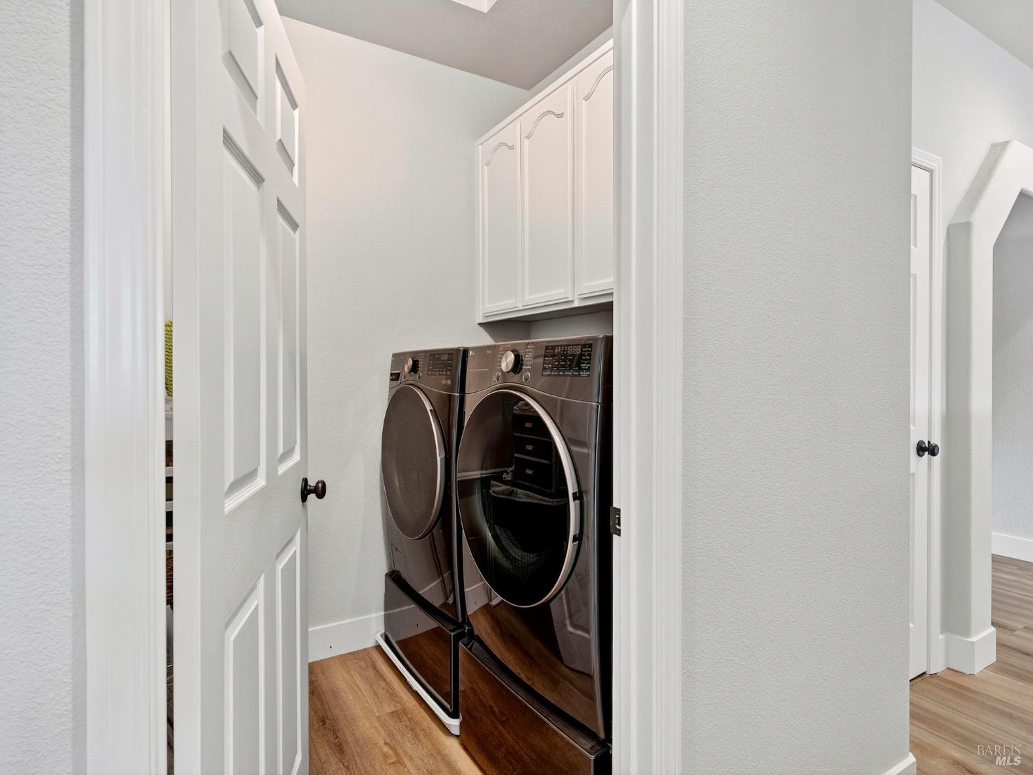Detail Gallery Image 26 of 38 For 143 Village Oaks Ct, Healdsburg,  CA 95448 - 3 Beds | 2 Baths