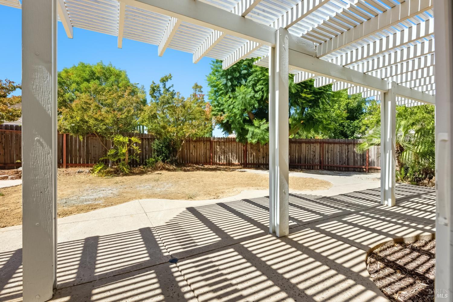 Detail Gallery Image 37 of 52 For 1012 Hickock Dr, Vacaville,  CA 95687 - 4 Beds | 3 Baths