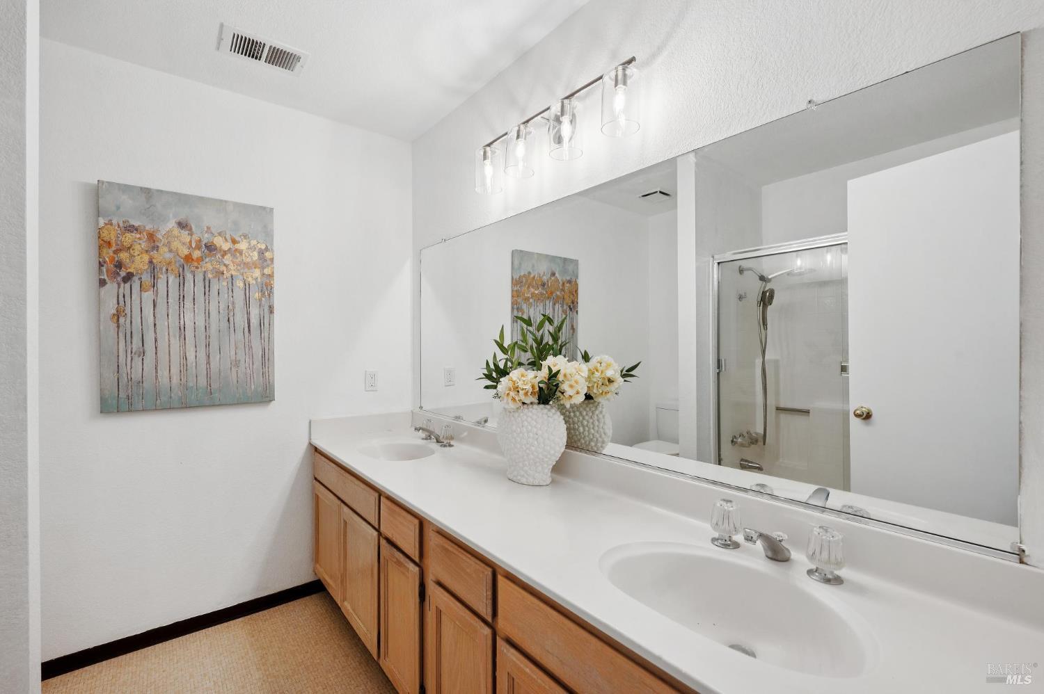 Detail Gallery Image 17 of 29 For 5 Briarwood Ct, Novato,  CA 94947 - 3 Beds | 2/1 Baths