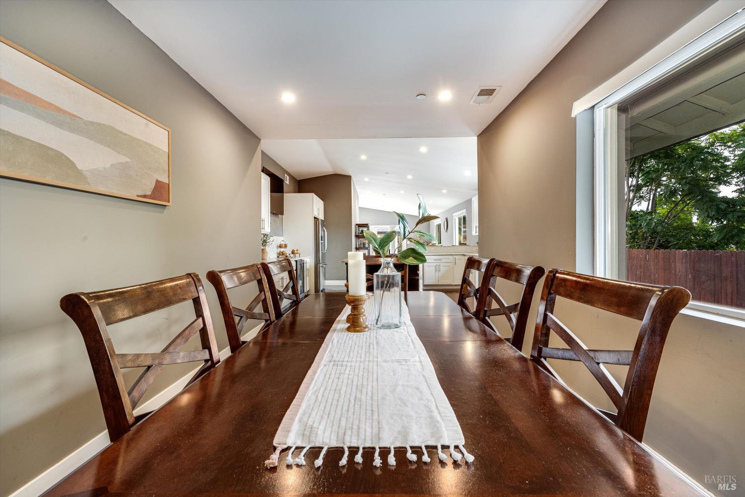 Detail Gallery Image 12 of 56 For 15 Julian Ave, Napa,  CA 94559 - 4 Beds | 2 Baths