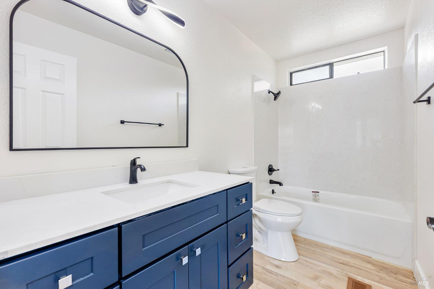Detail Gallery Image 16 of 38 For 606 Saint Andrews Dr, Vacaville,  CA 95687 - 3 Beds | 1 Baths