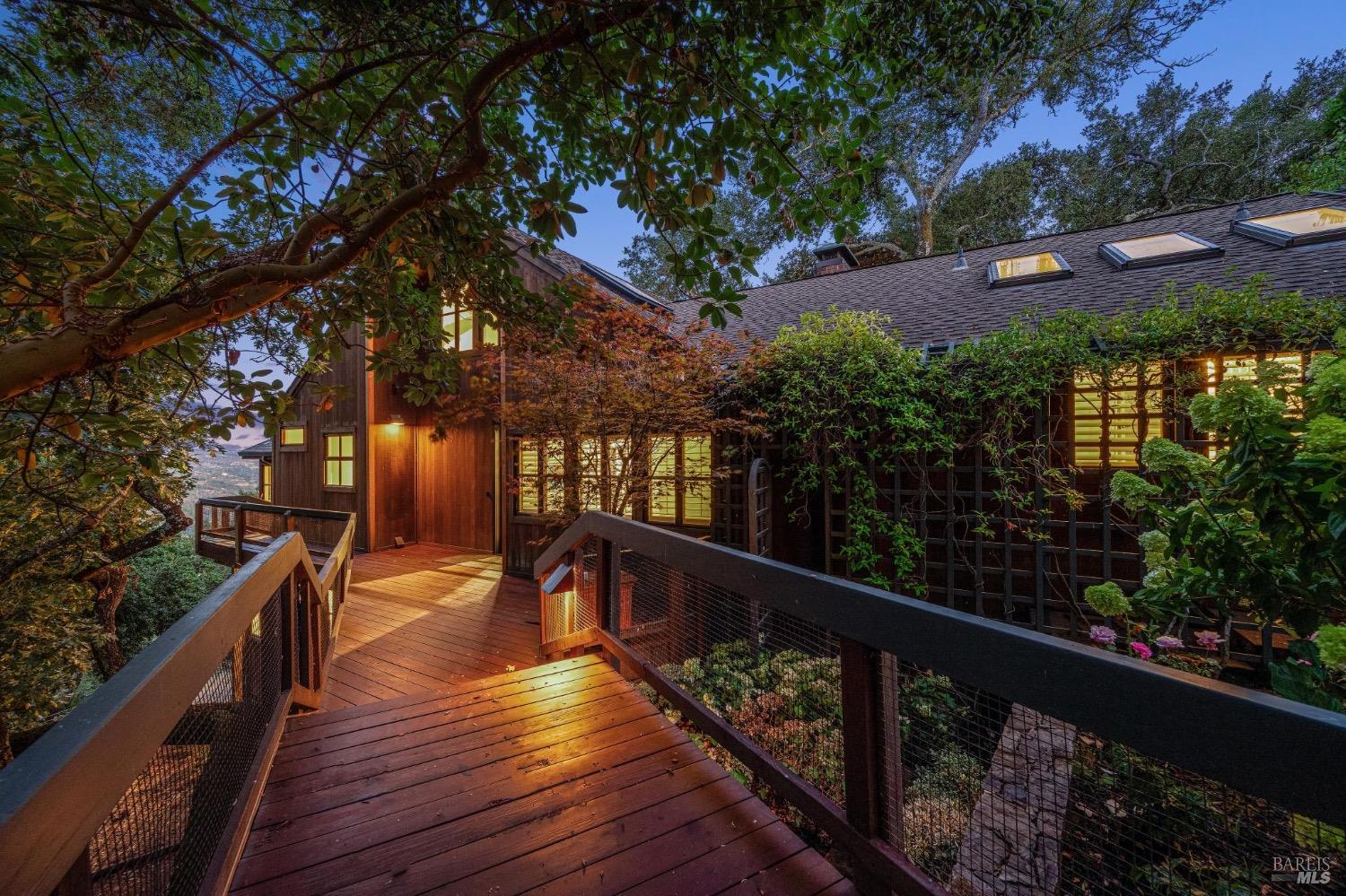 Detail Gallery Image 11 of 78 For 1090 Bart Rd, Sonoma,  CA 95476 - 3 Beds | 2/1 Baths