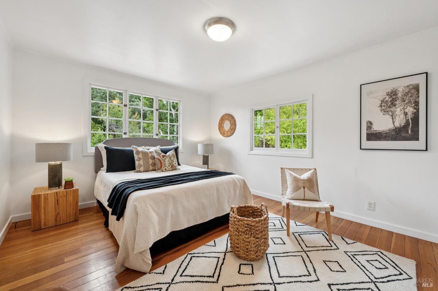 Detail Gallery Image 40 of 78 For 125 Oak Ave, San Anselmo,  CA 94960 - 5 Beds | 2/1 Baths
