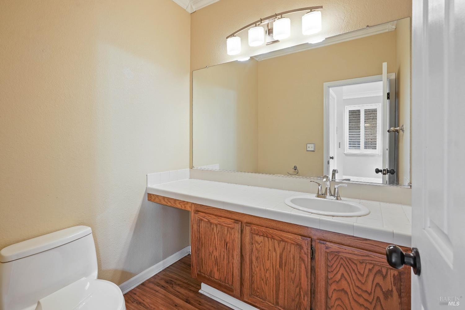 Detail Gallery Image 27 of 59 For 606 Roscommon Pl, Vacaville,  CA 95688 - 3 Beds | 2/1 Baths