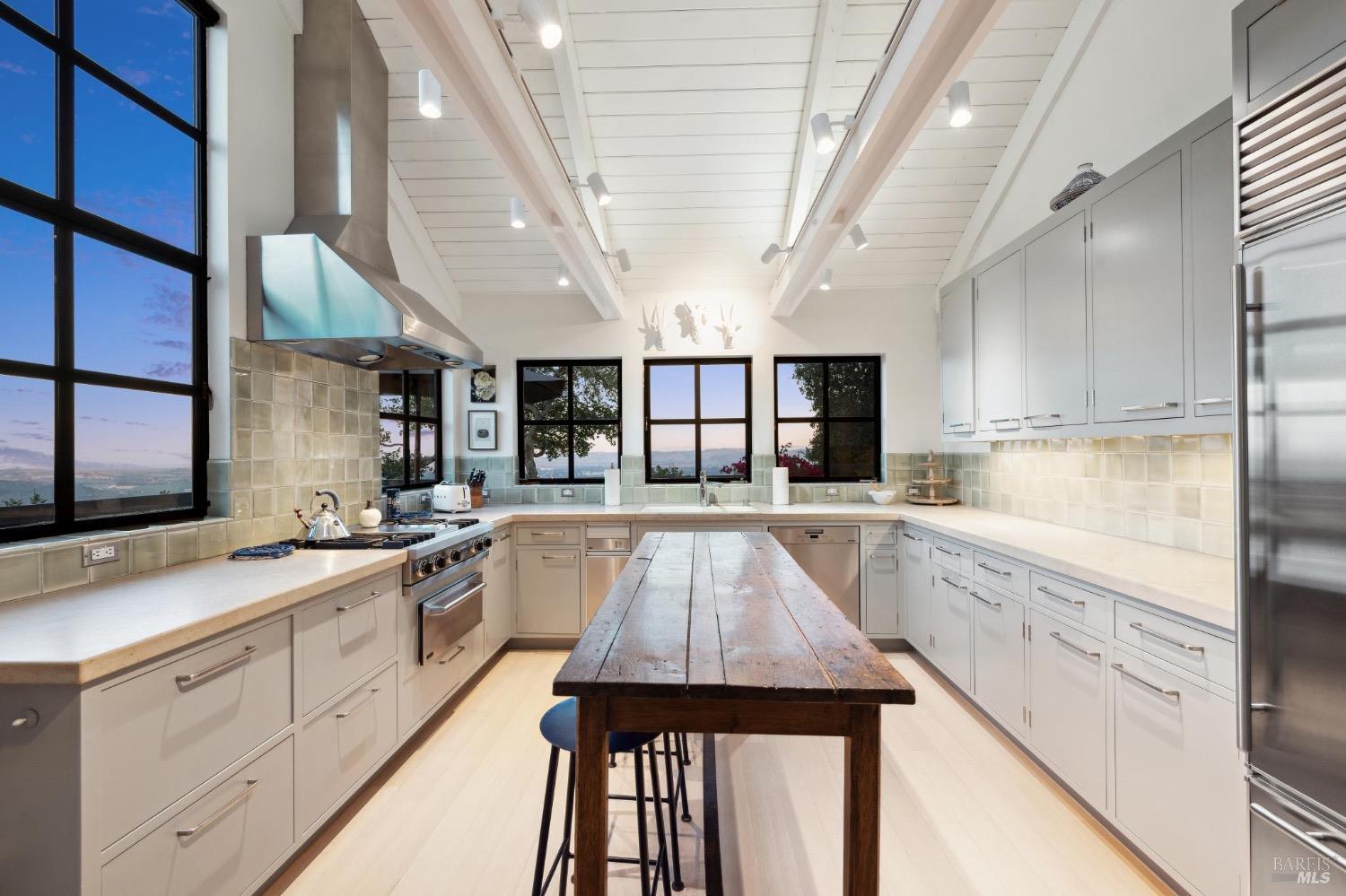 Detail Gallery Image 3 of 78 For 1090 Bart Rd, Sonoma,  CA 95476 - 3 Beds | 2/1 Baths