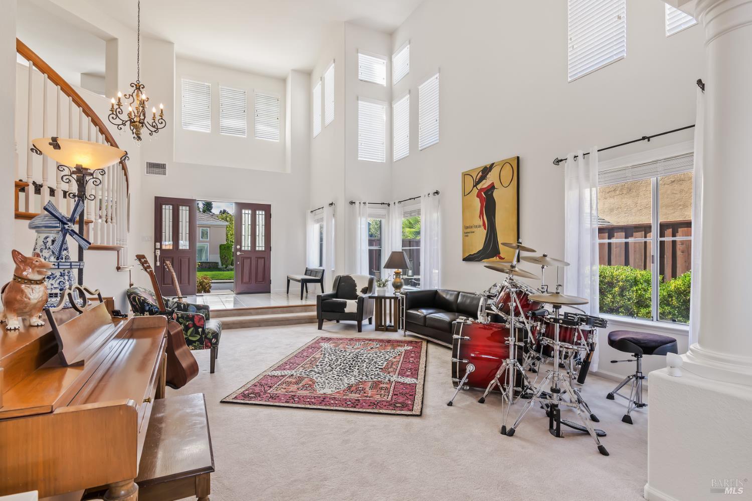 Detail Gallery Image 7 of 65 For 483 Panorama Dr, Benicia,  CA 94510 - 5 Beds | 3 Baths
