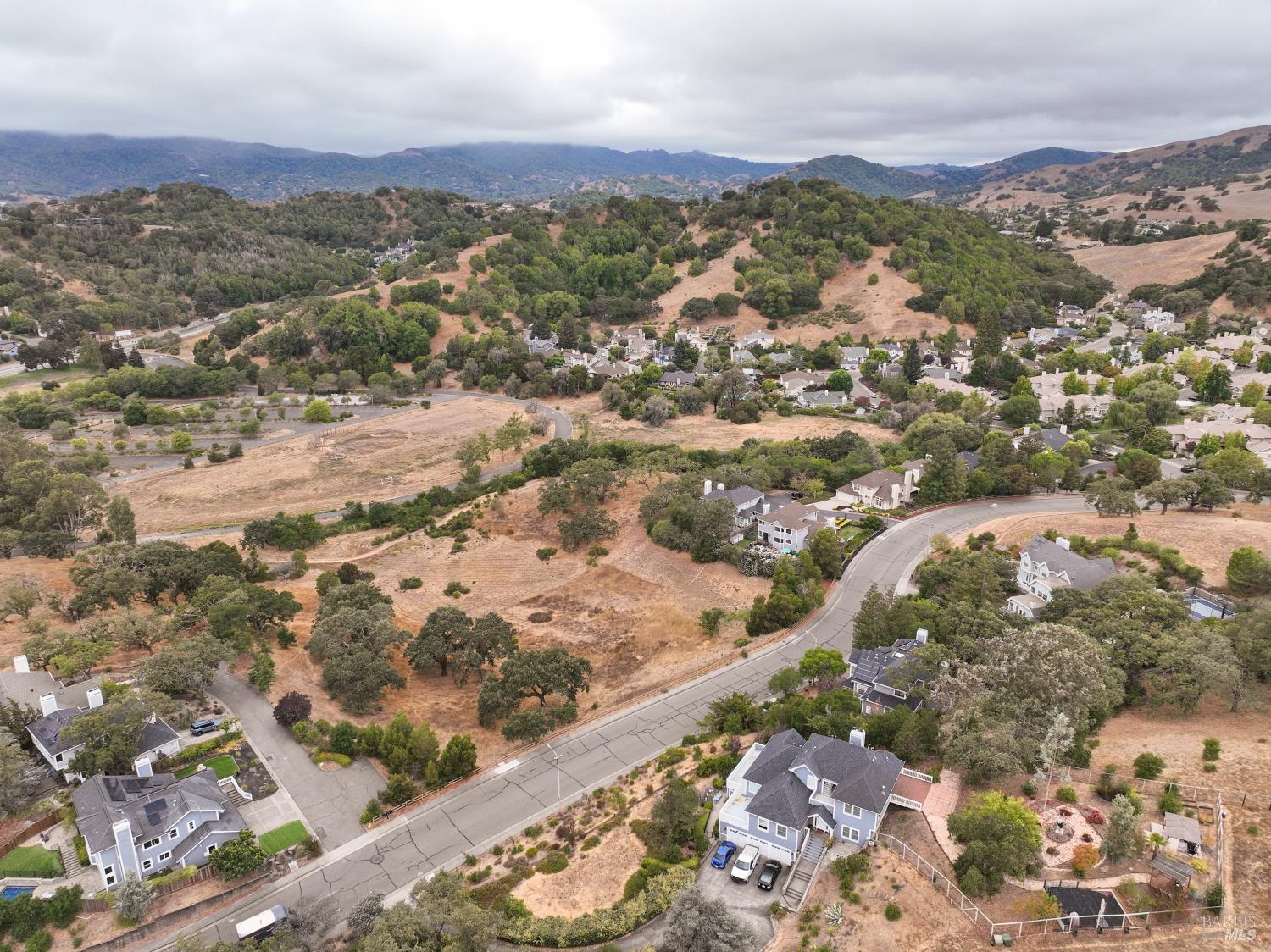 Detail Gallery Image 32 of 35 For 3 Windmill Pl, Novato,  CA 94945 - 4 Beds | 3 Baths