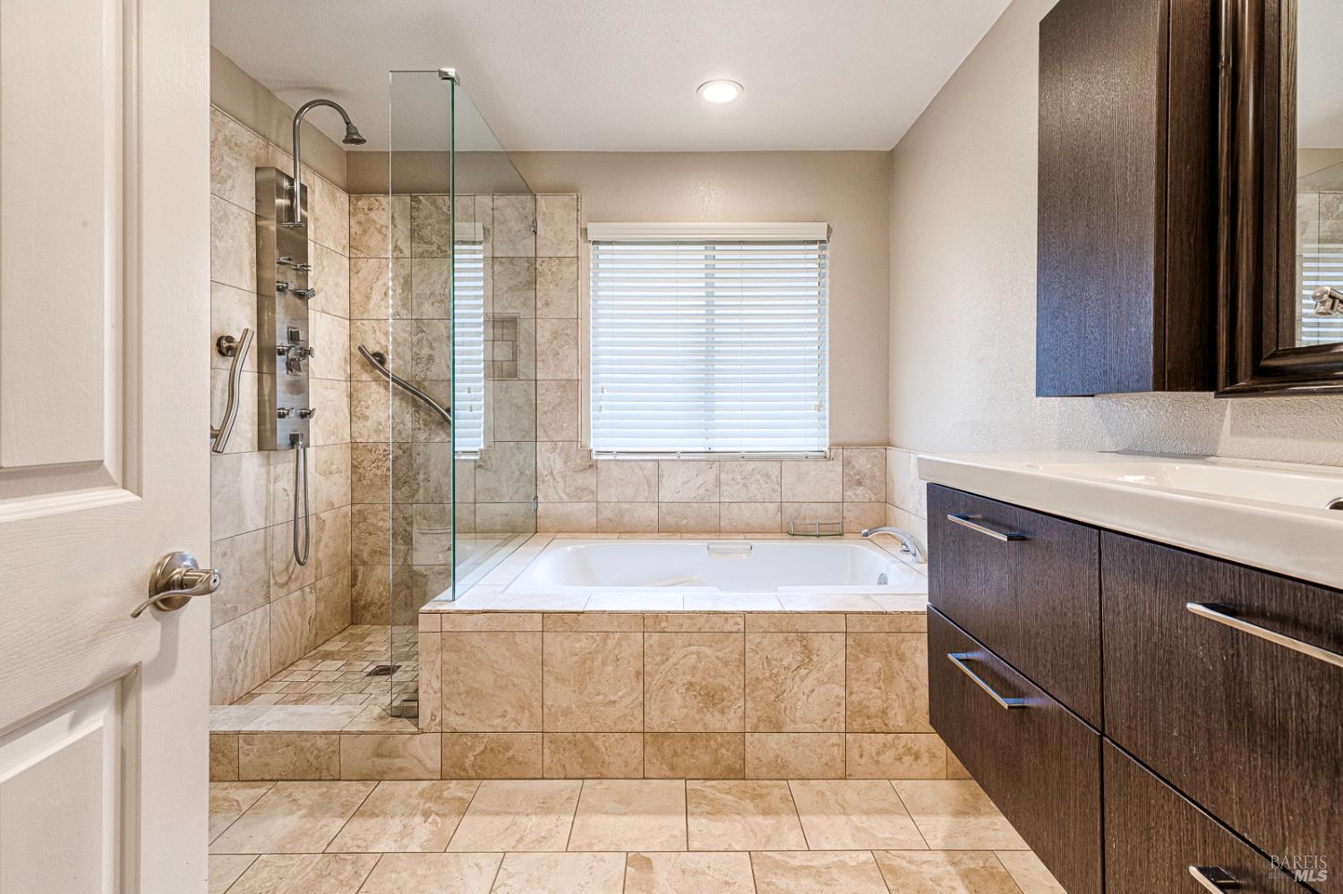 Detail Gallery Image 49 of 62 For 8151 Oakmont Dr, Santa Rosa,  CA 95409 - 3 Beds | 2 Baths