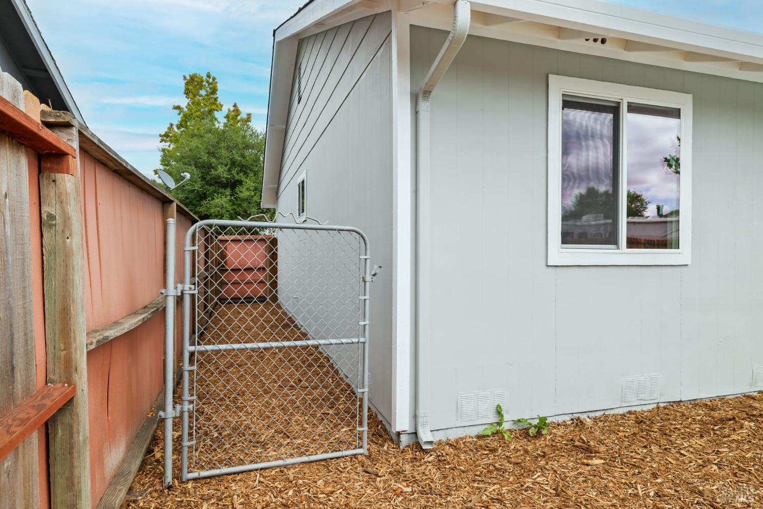 Detail Gallery Image 54 of 55 For 7402 Circle Dr, Rohnert Park,  CA 94928 - 3 Beds | 2 Baths