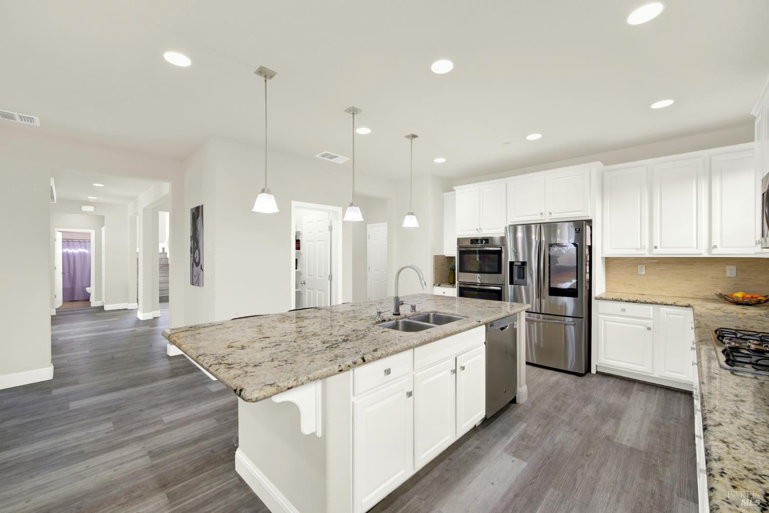 Detail Gallery Image 32 of 82 For 2437 Sanders Ln, Fairfield,  CA 94533 - 5 Beds | 4 Baths