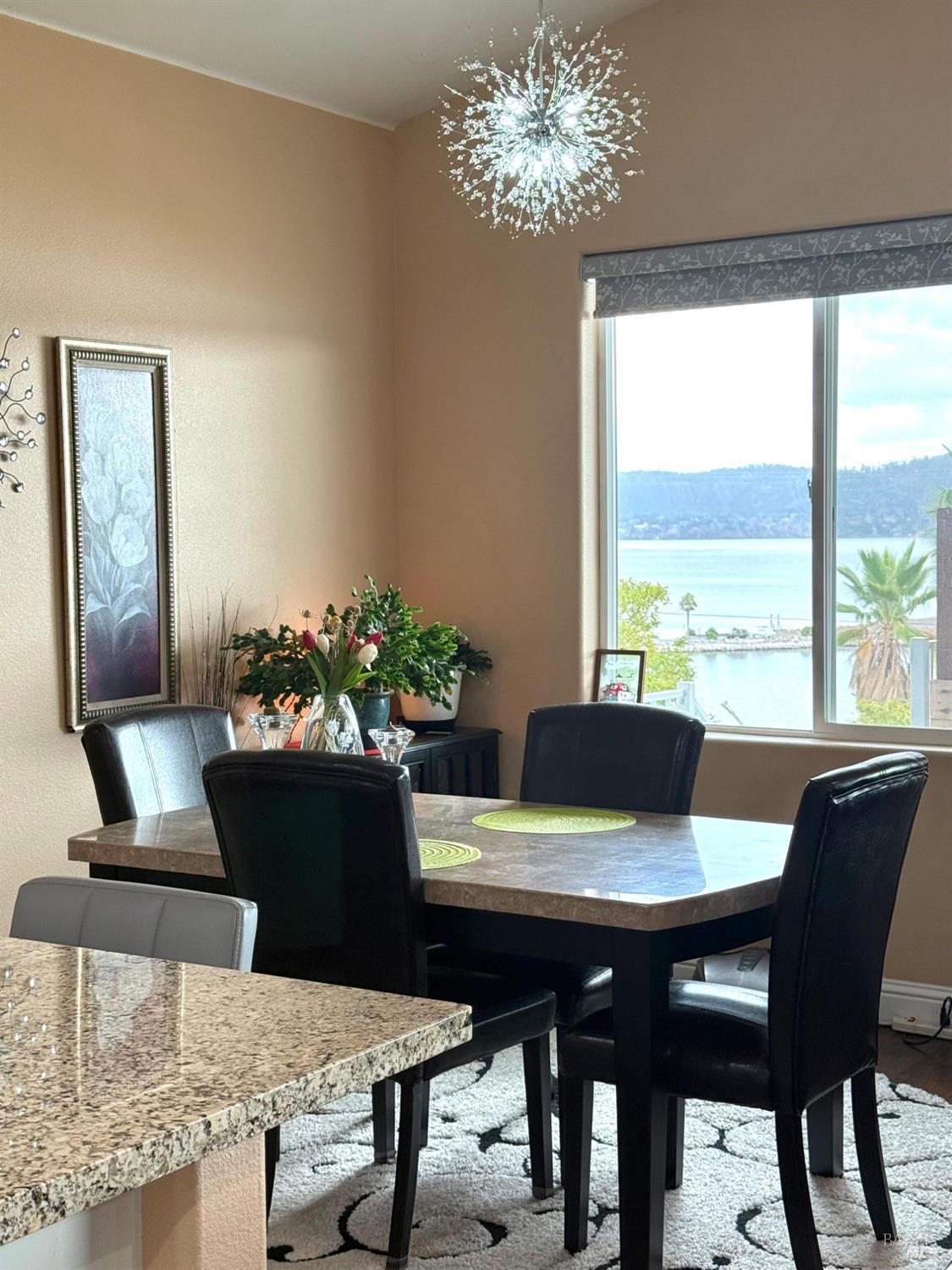 Detail Gallery Image 10 of 73 For 11921 Lakeshore Dr, Clearlake,  CA 95422 - 3 Beds | 2 Baths