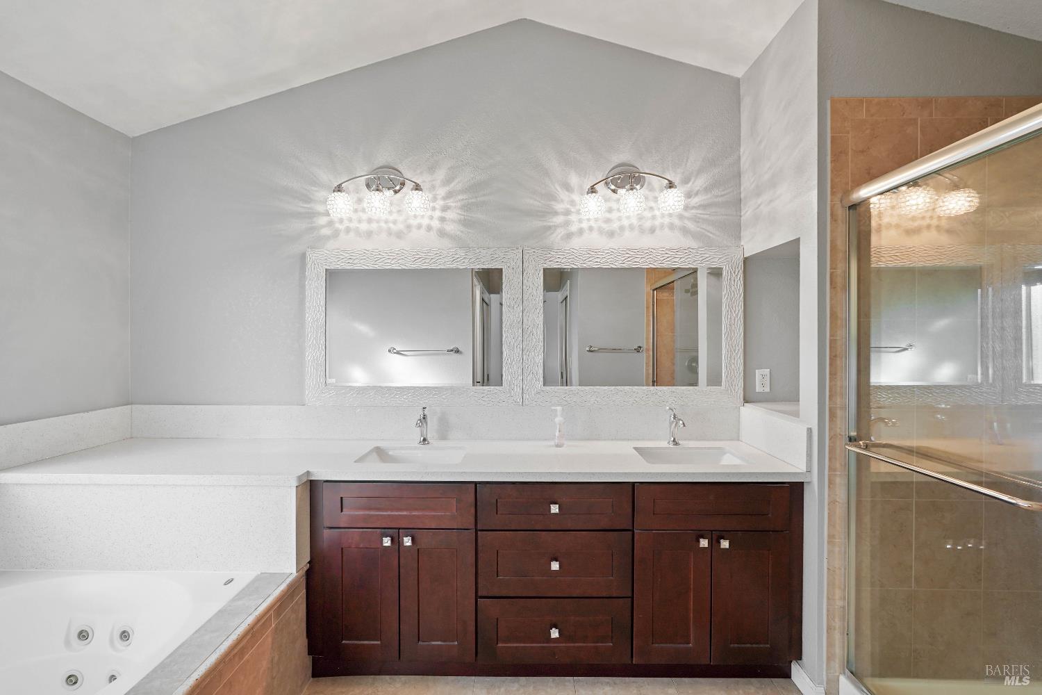 Detail Gallery Image 46 of 59 For 606 Roscommon Pl, Vacaville,  CA 95688 - 3 Beds | 2/1 Baths