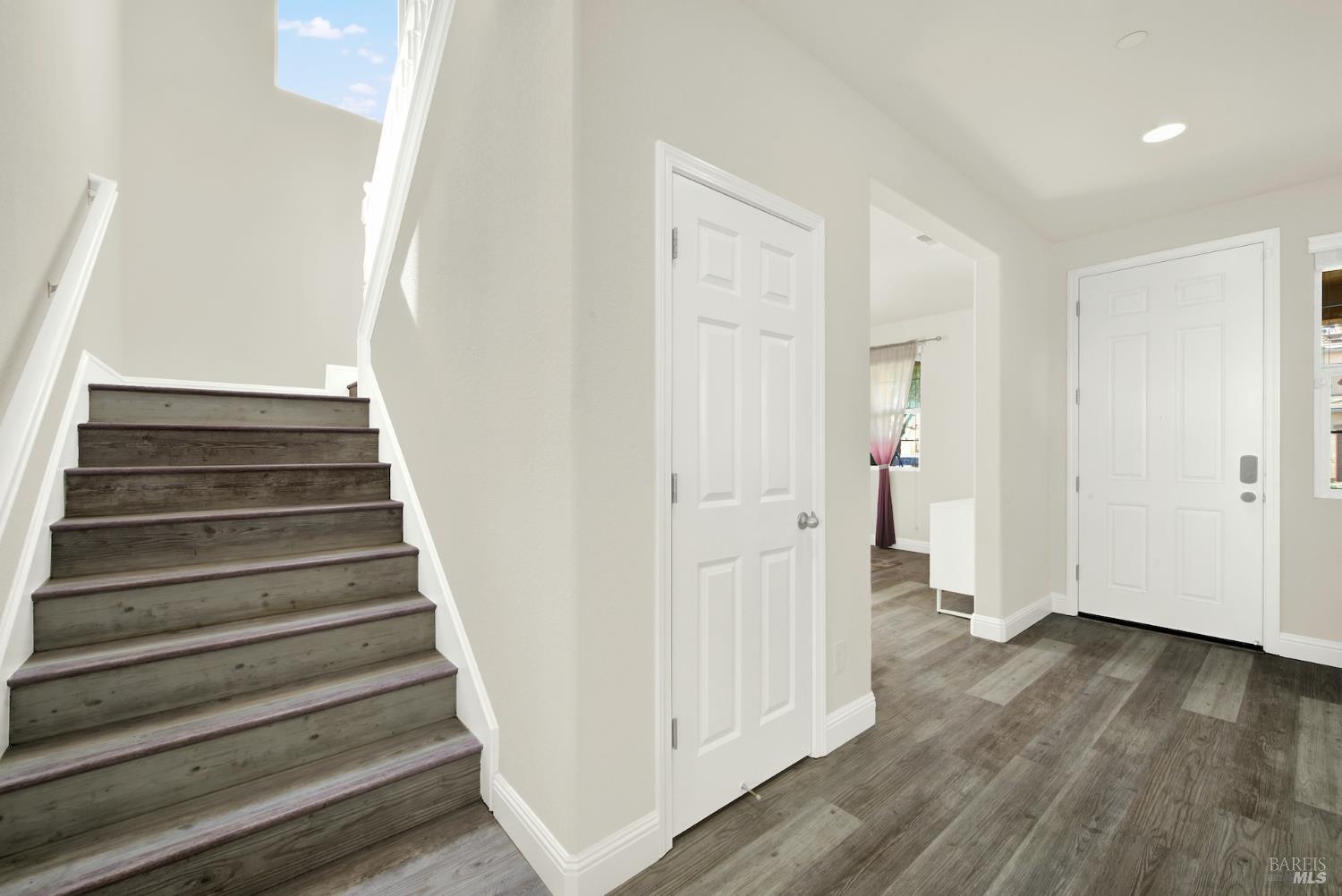 Detail Gallery Image 40 of 82 For 2437 Sanders Ln, Fairfield,  CA 94533 - 5 Beds | 4 Baths