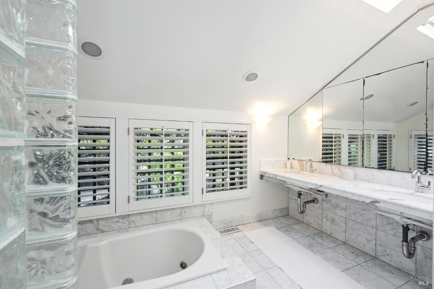 Detail Gallery Image 43 of 78 For 1090 Bart Rd, Sonoma,  CA 95476 - 3 Beds | 2/1 Baths