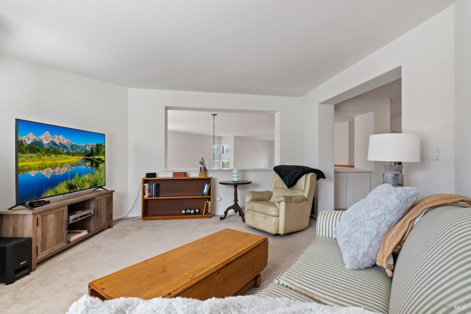 Detail Gallery Image 33 of 65 For 483 Panorama Dr, Benicia,  CA 94510 - 5 Beds | 3 Baths