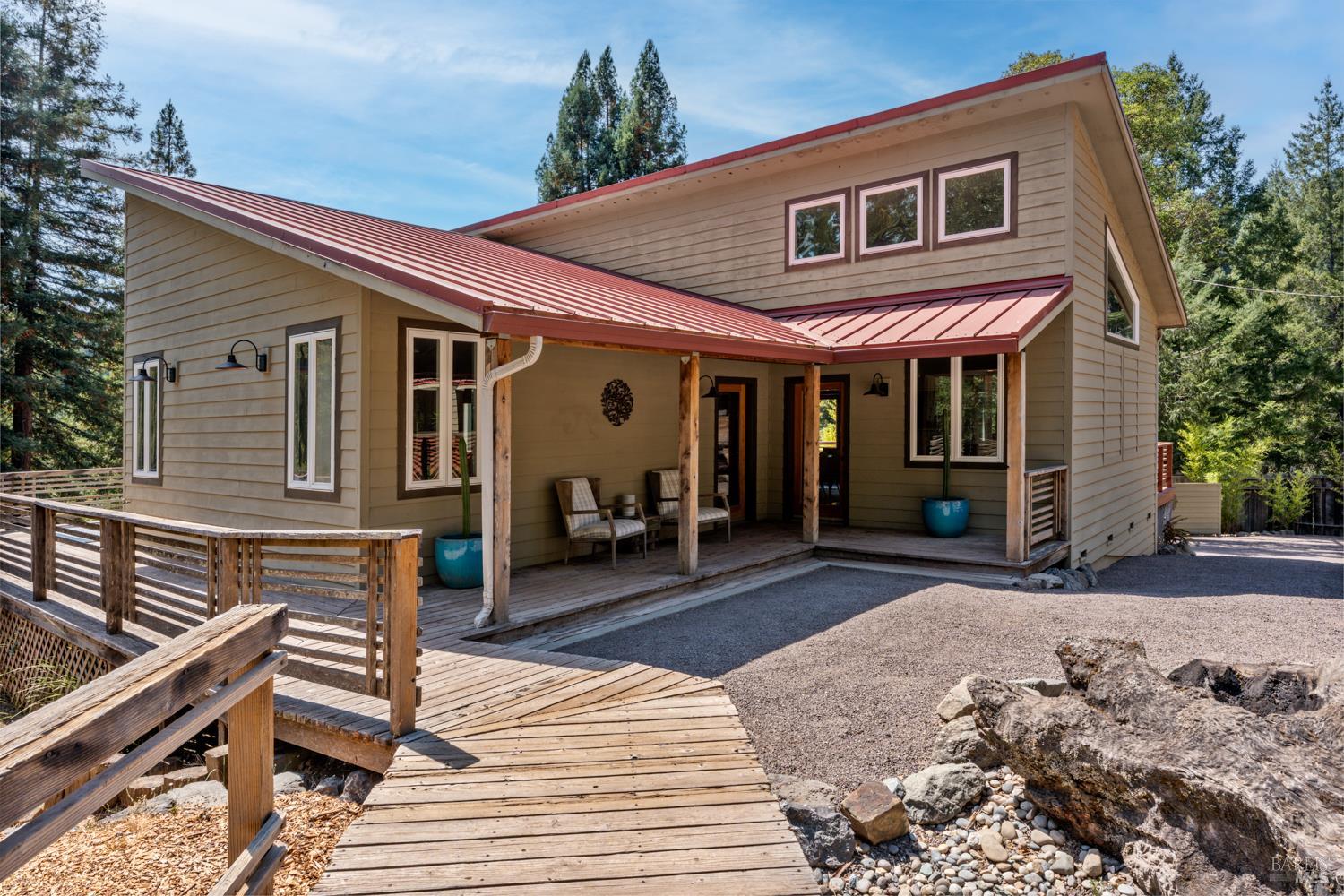 Detail Gallery Image 3 of 37 For 4901 Little Mill Creek Rd, Philo,  CA 95466 - 4 Beds | 2 Baths