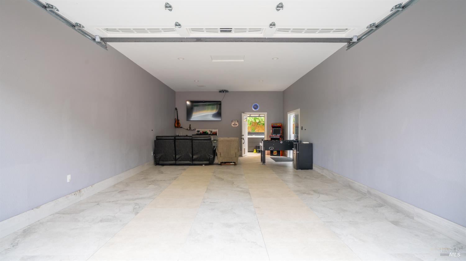 Detail Gallery Image 25 of 26 For 8602 Alden Ln, Windsor,  CA 95492 - 3 Beds | 2/1 Baths