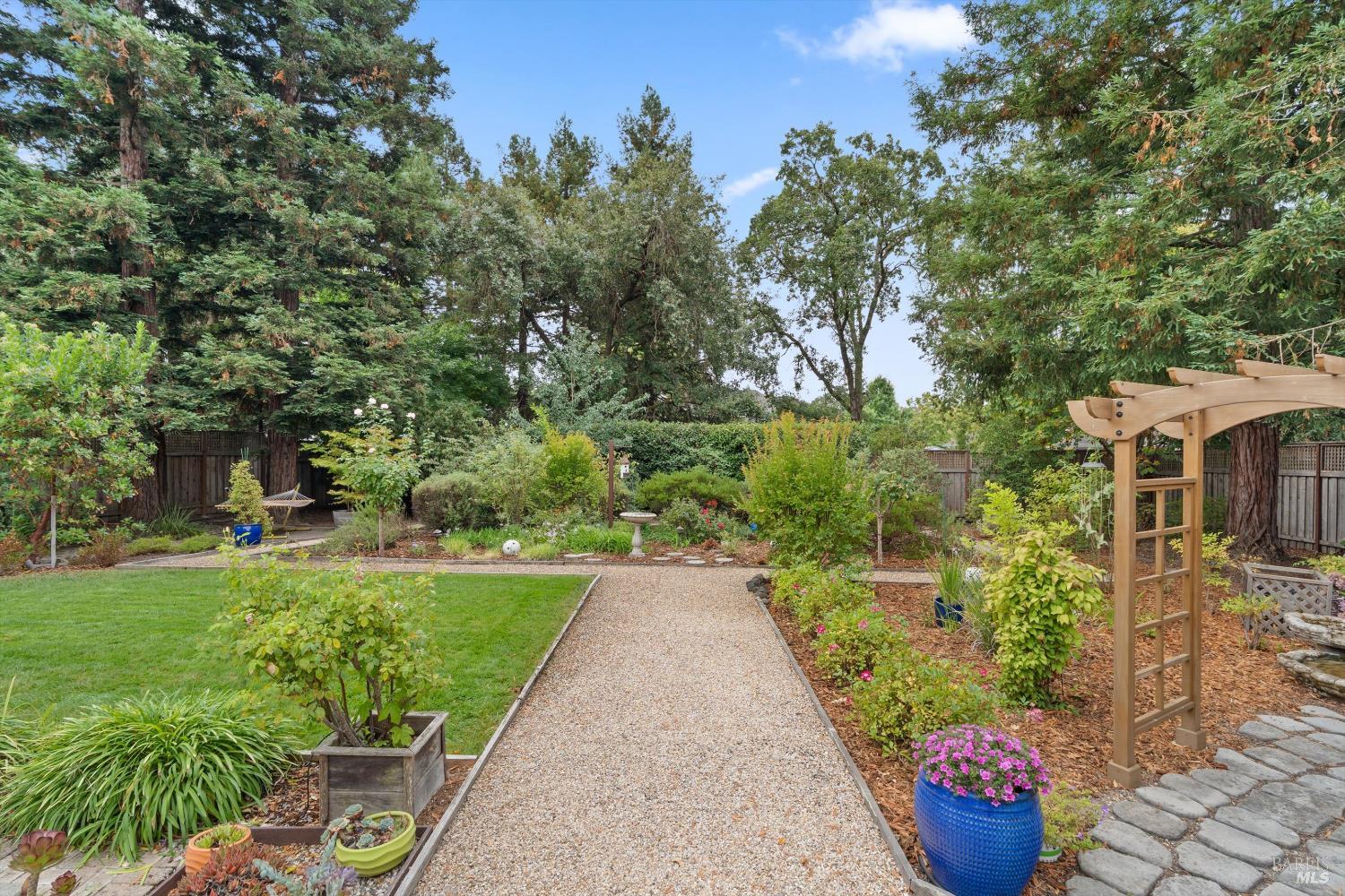 Detail Gallery Image 21 of 30 For 426 Secretariat Ct, Santa Rosa,  CA 95401 - 4 Beds | 2/1 Baths