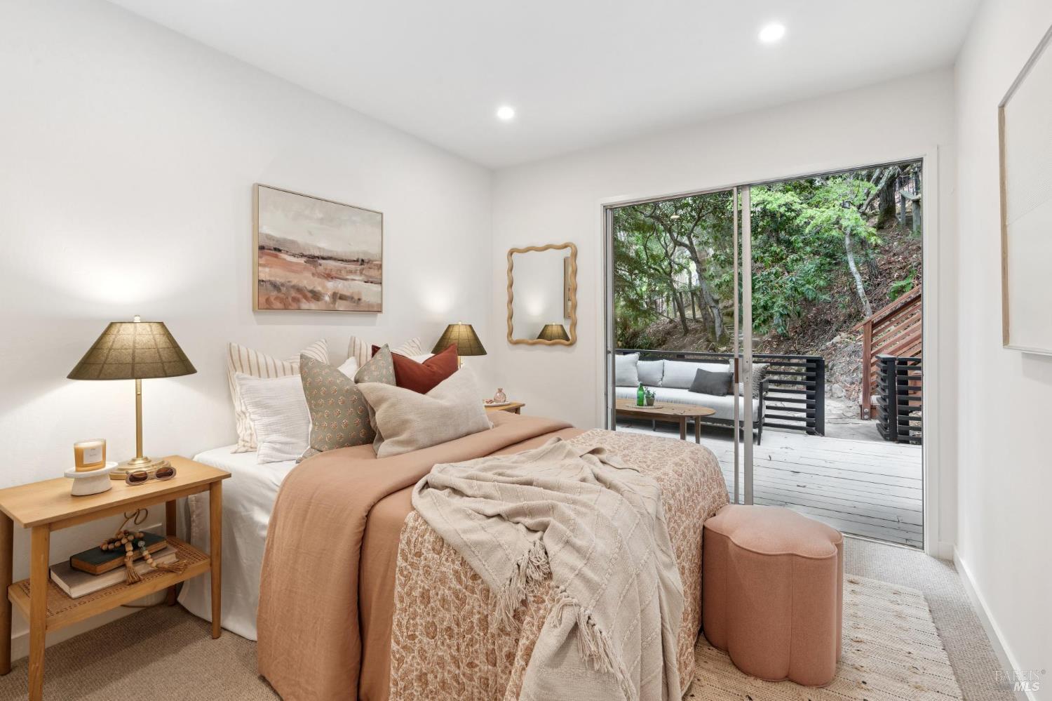 Detail Gallery Image 26 of 37 For 38 Glen Dr, Mill Valley,  CA 94941 - 4 Beds | 2 Baths