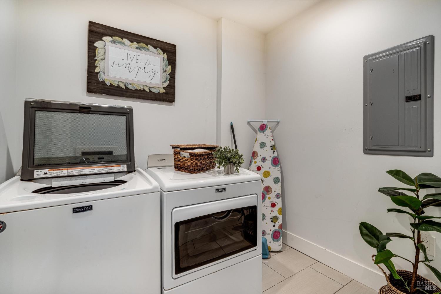Detail Gallery Image 38 of 56 For 15 Julian Ave, Napa,  CA 94559 - 4 Beds | 2 Baths