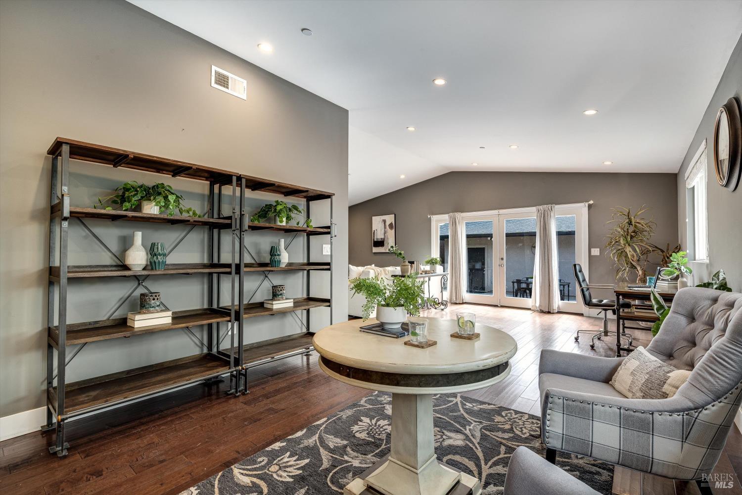 Detail Gallery Image 23 of 56 For 15 Julian Ave, Napa,  CA 94559 - 4 Beds | 2 Baths