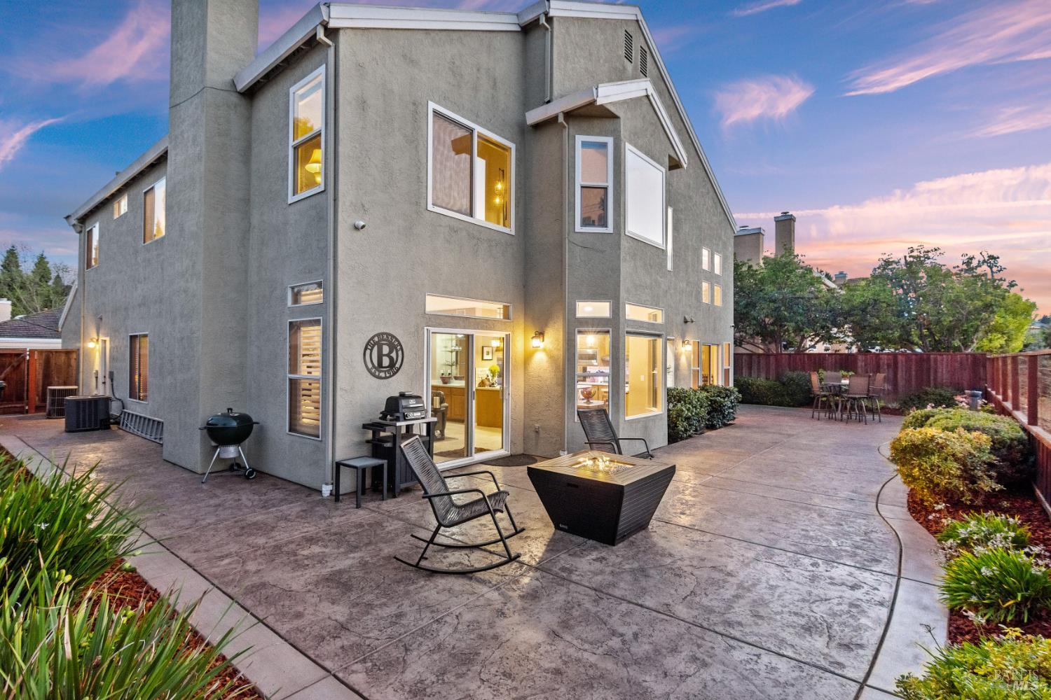 Detail Gallery Image 52 of 65 For 483 Panorama Dr, Benicia,  CA 94510 - 5 Beds | 3 Baths