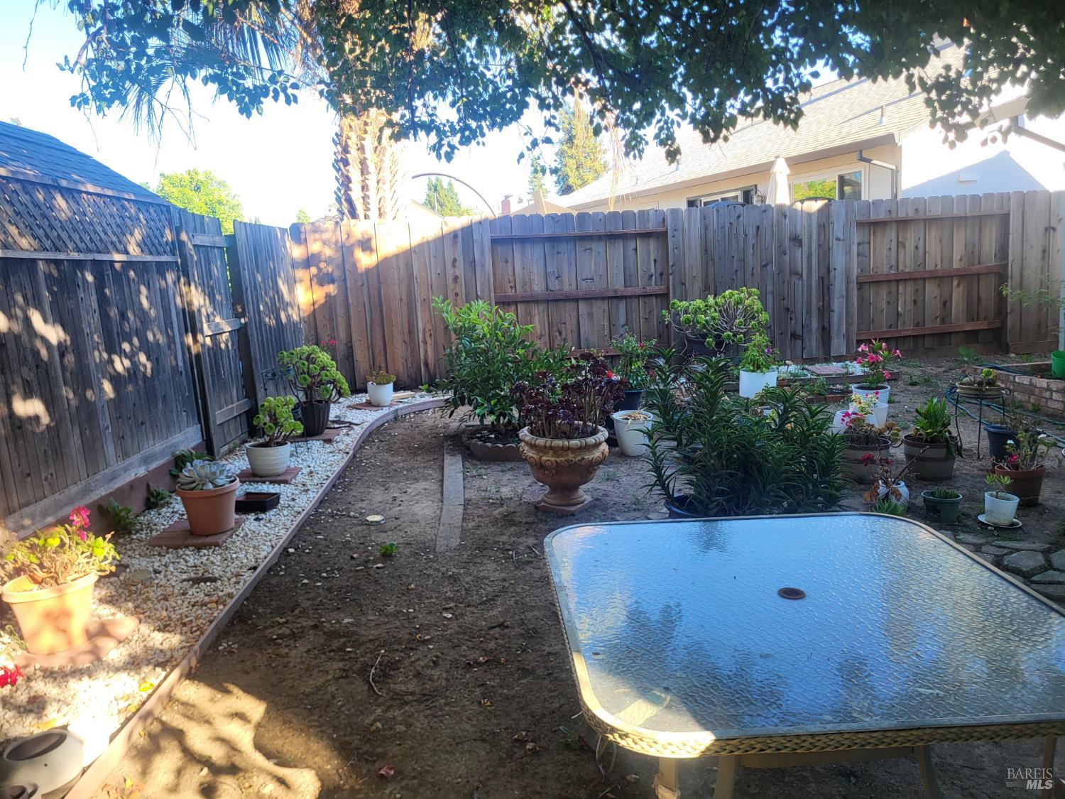 Detail Gallery Image 14 of 16 For 4106 Pinot Dr, Napa,  CA 94558 - 3 Beds | 2 Baths