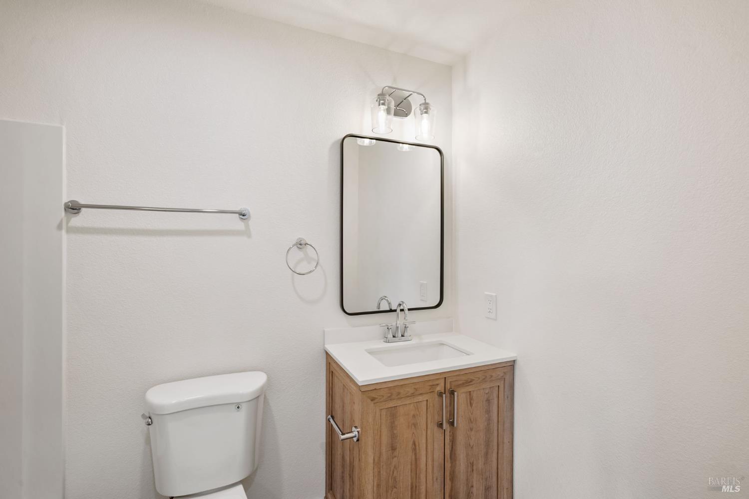 Detail Gallery Image 43 of 55 For 7402 Circle Dr, Rohnert Park,  CA 94928 - 3 Beds | 2 Baths