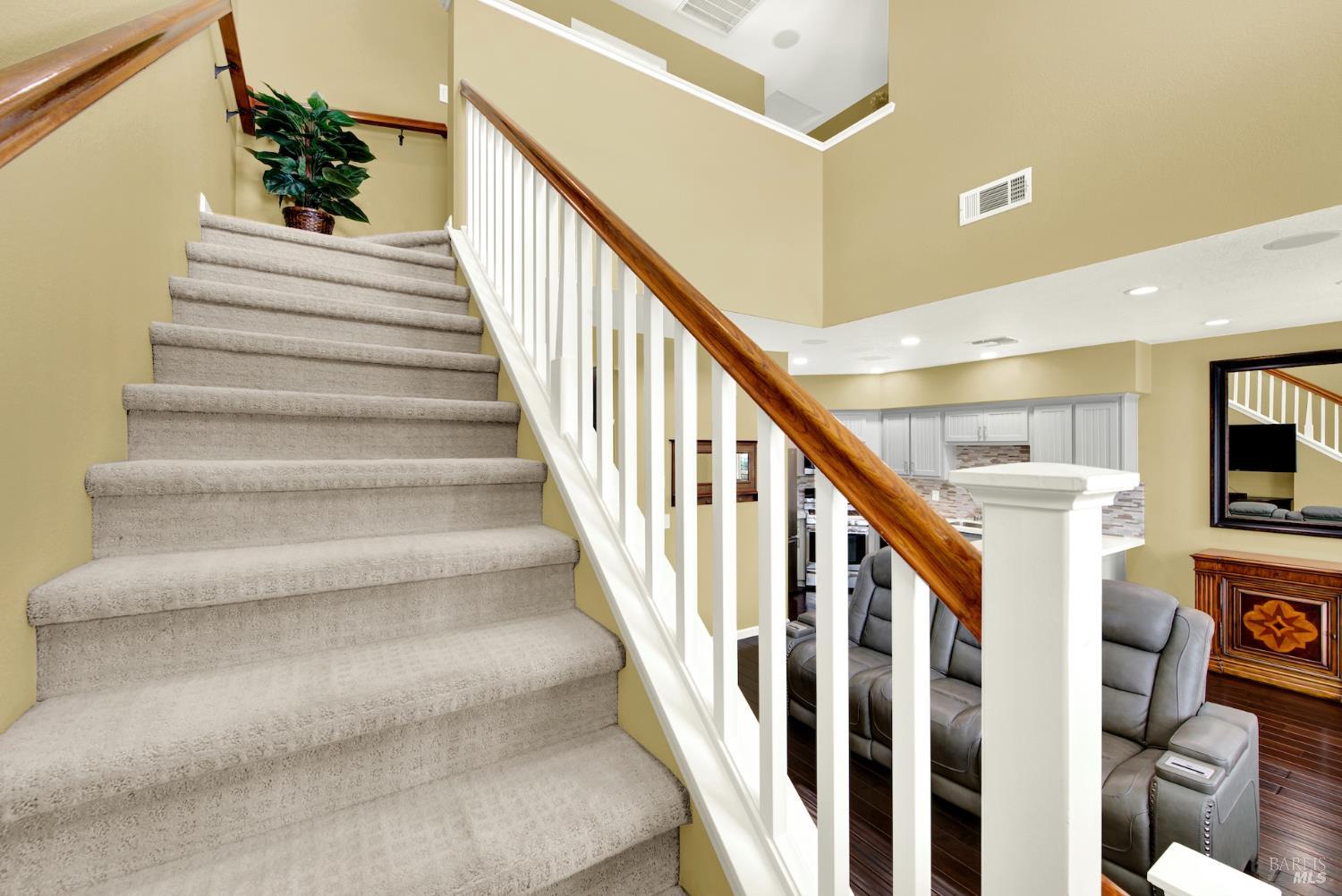Detail Gallery Image 24 of 56 For 5051 Lakeshore Dr, Fairfield,  CA 94534 - 3 Beds | 2/1 Baths