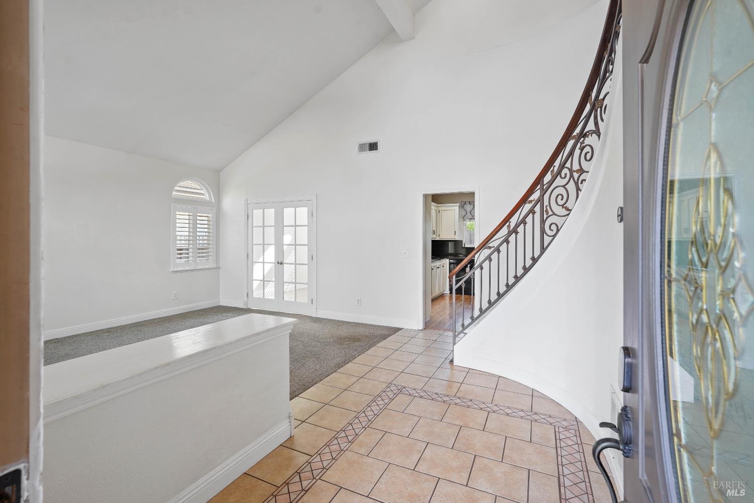 Detail Gallery Image 5 of 59 For 606 Roscommon Pl, Vacaville,  CA 95688 - 3 Beds | 2/1 Baths