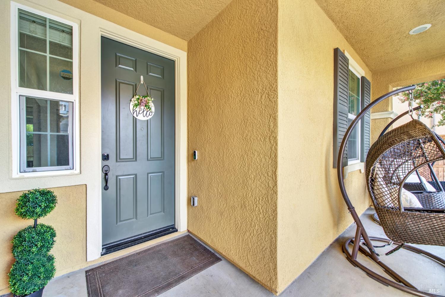 Detail Gallery Image 7 of 82 For 2437 Sanders Ln, Fairfield,  CA 94533 - 5 Beds | 4 Baths