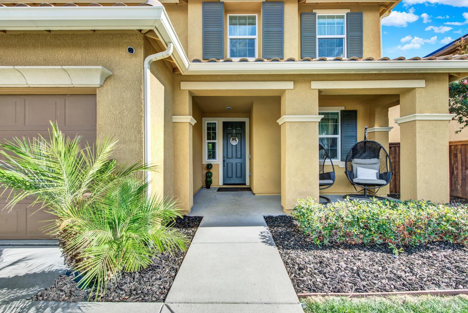 Detail Gallery Image 6 of 82 For 2437 Sanders Ln, Fairfield,  CA 94533 - 5 Beds | 4 Baths