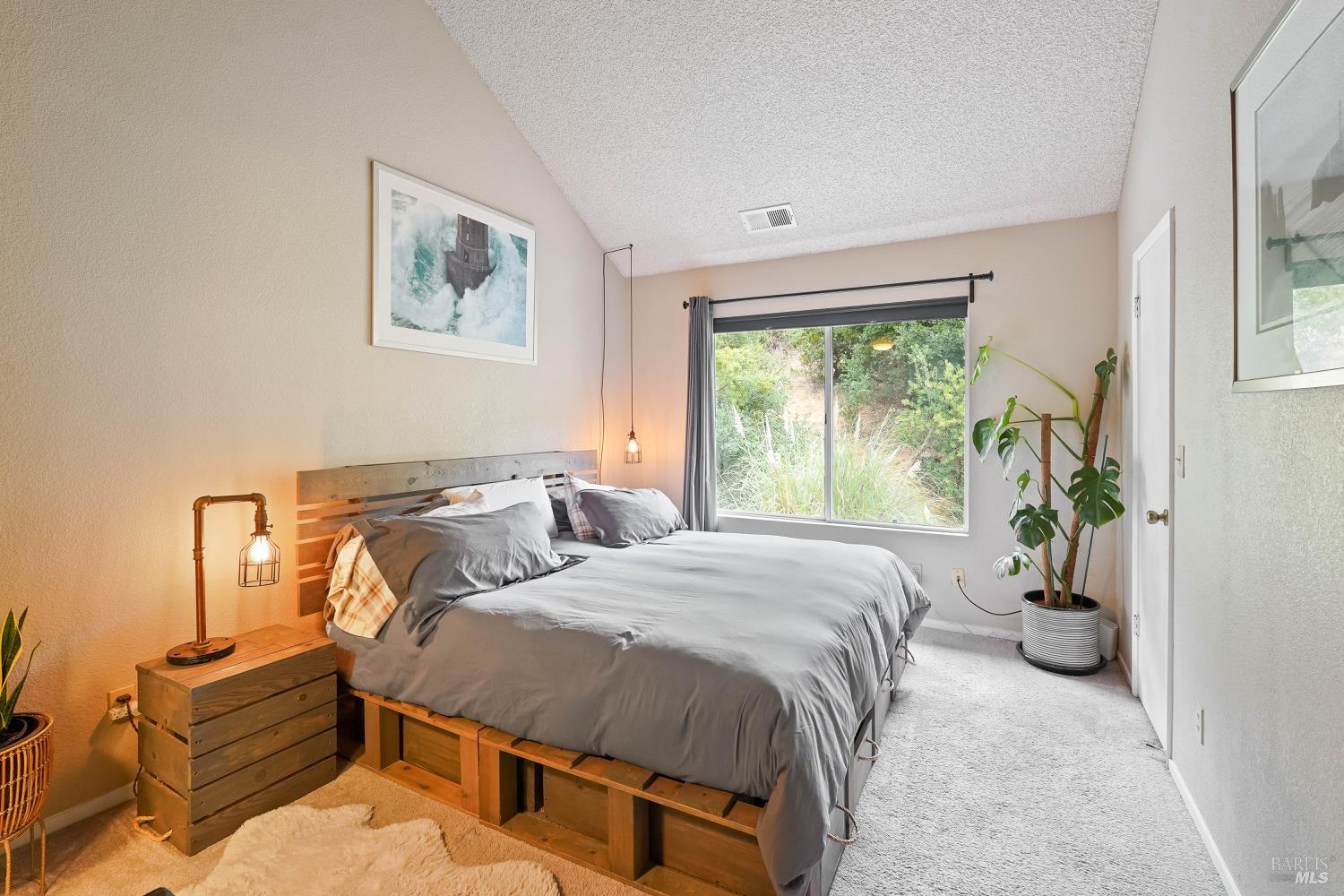 Detail Gallery Image 18 of 41 For 416 Lighthouse Ct, Hercules,  CA 94547 - 2 Beds | 2 Baths