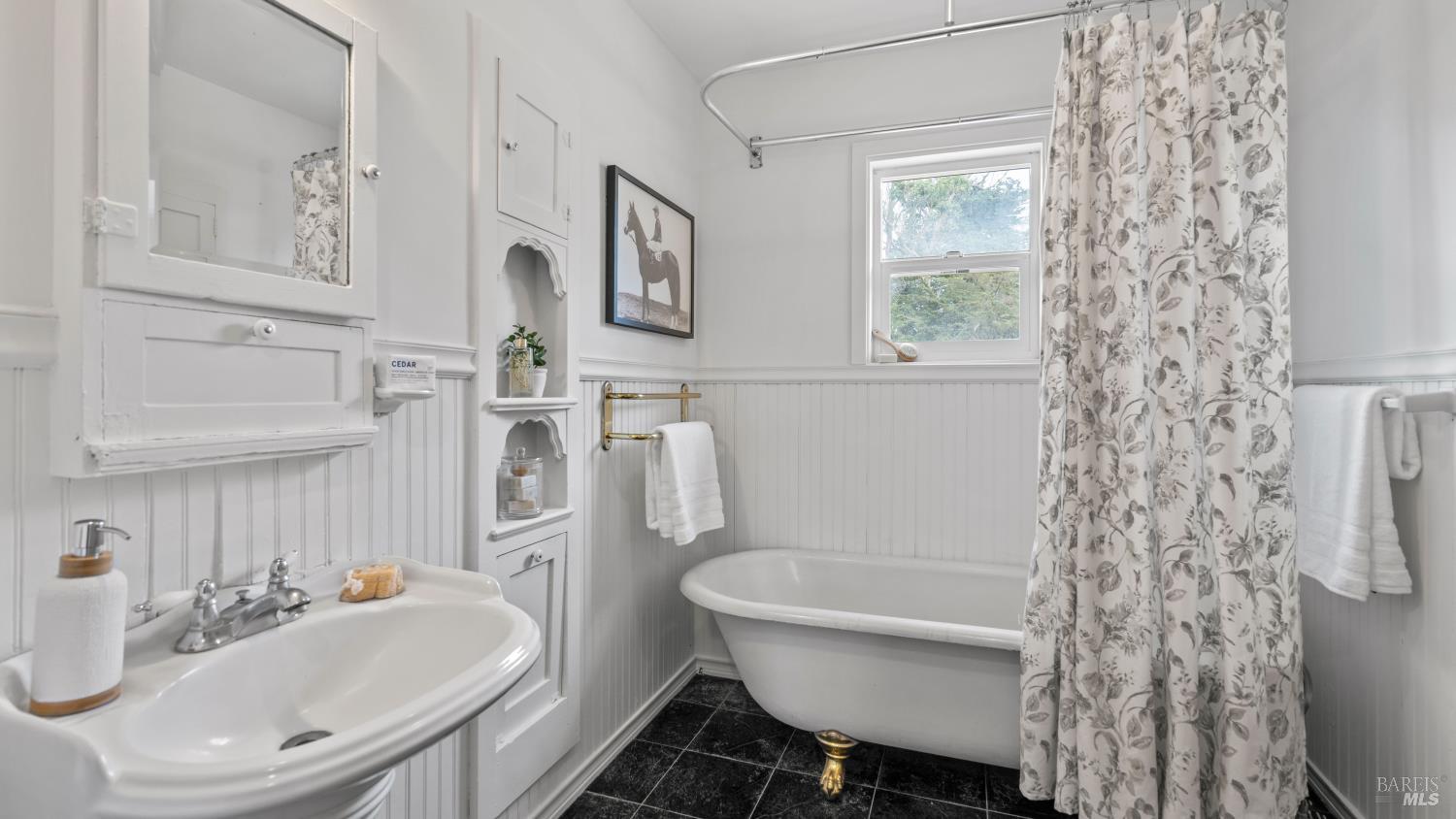 Detail Gallery Image 18 of 63 For 4385 Bodega Ave, Petaluma,  CA 94952 - 2 Beds | 1 Baths
