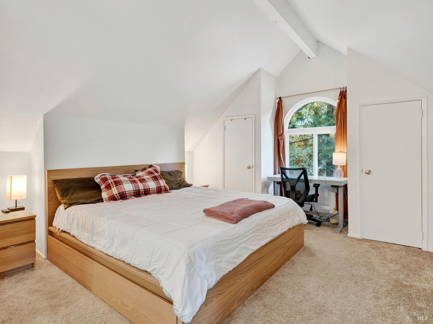 Detail Gallery Image 15 of 33 For 2506 Lakeview Dr, Santa Rosa,  CA 95405 - 3 Beds | 2 Baths