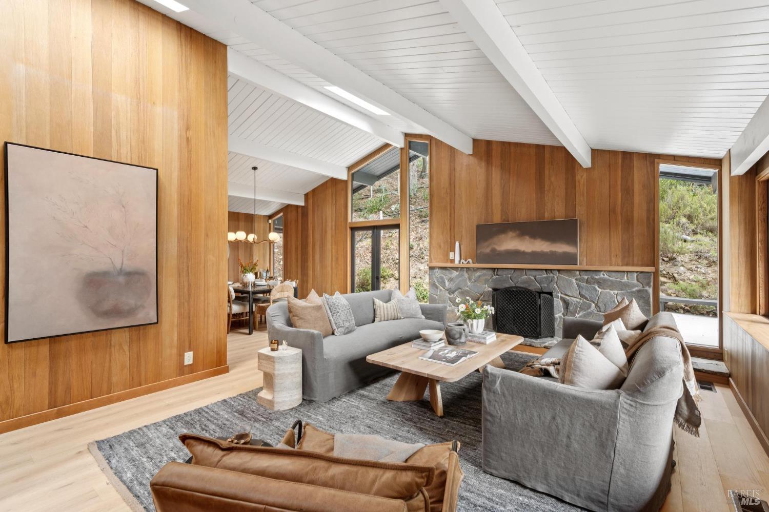 Detail Gallery Image 6 of 37 For 38 Glen Dr, Mill Valley,  CA 94941 - 4 Beds | 2 Baths