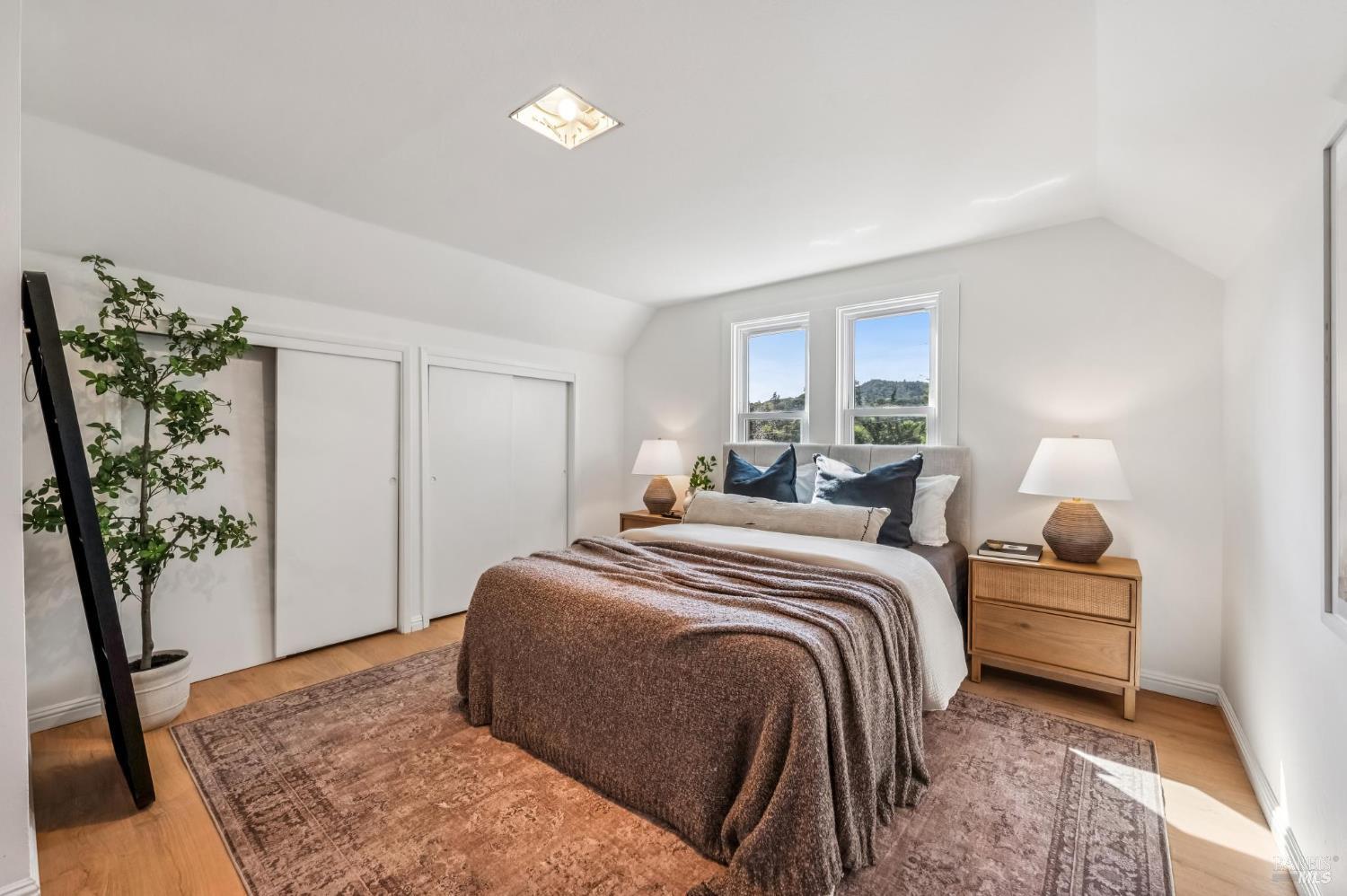Detail Gallery Image 18 of 68 For 37 Rutherford Ave, San Anselmo,  CA 94960 - 4 Beds | 2 Baths
