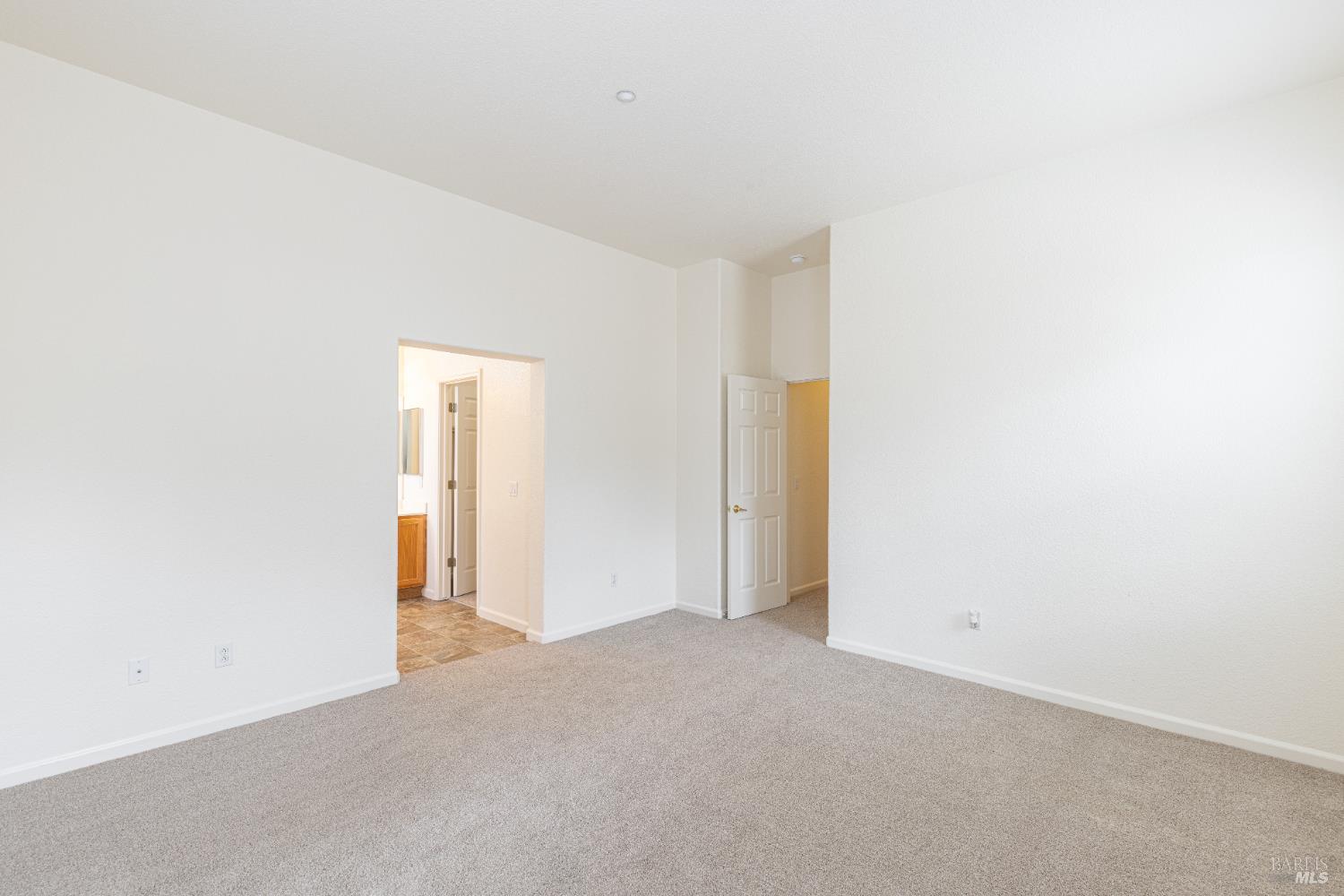Detail Gallery Image 19 of 32 For 201 Spur Ridge Ln, Healdsburg,  CA 95448 - 3 Beds | 2 Baths