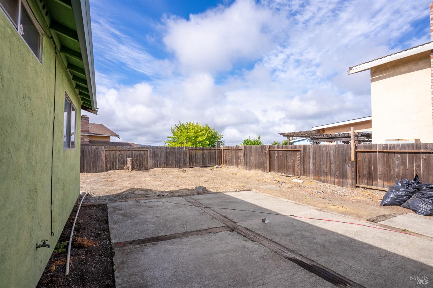 Detail Gallery Image 21 of 34 For 938 Sandy Cove Dr, Rodeo,  CA 94572 - 4 Beds | 2 Baths