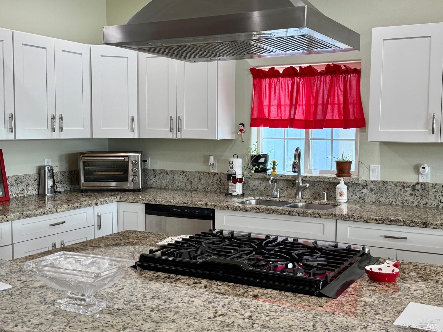 Detail Gallery Image 37 of 73 For 11921 Lakeshore Dr, Clearlake,  CA 95422 - 3 Beds | 2 Baths