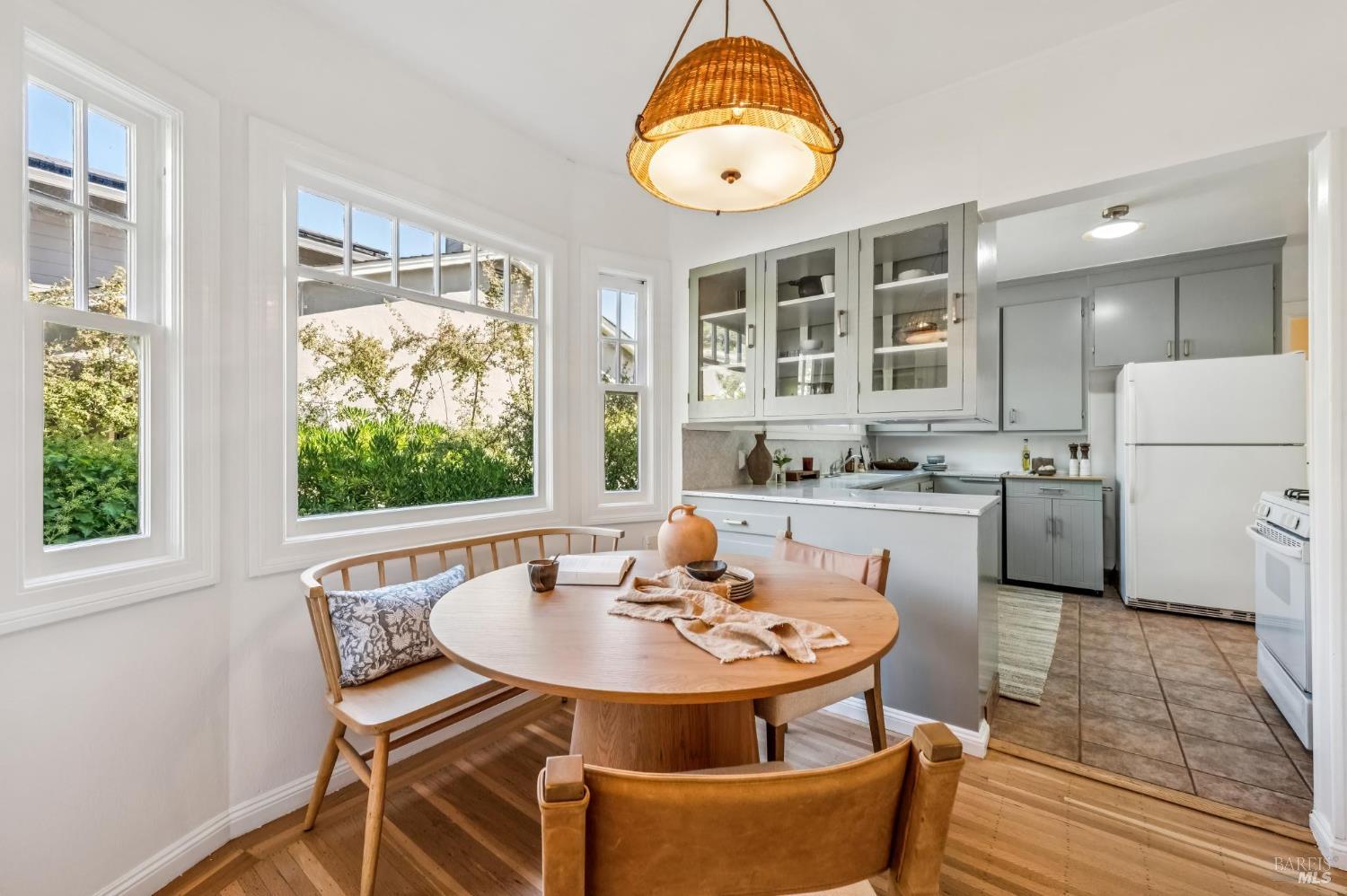 Detail Gallery Image 7 of 68 For 37 Rutherford Ave, San Anselmo,  CA 94960 - 4 Beds | 2 Baths