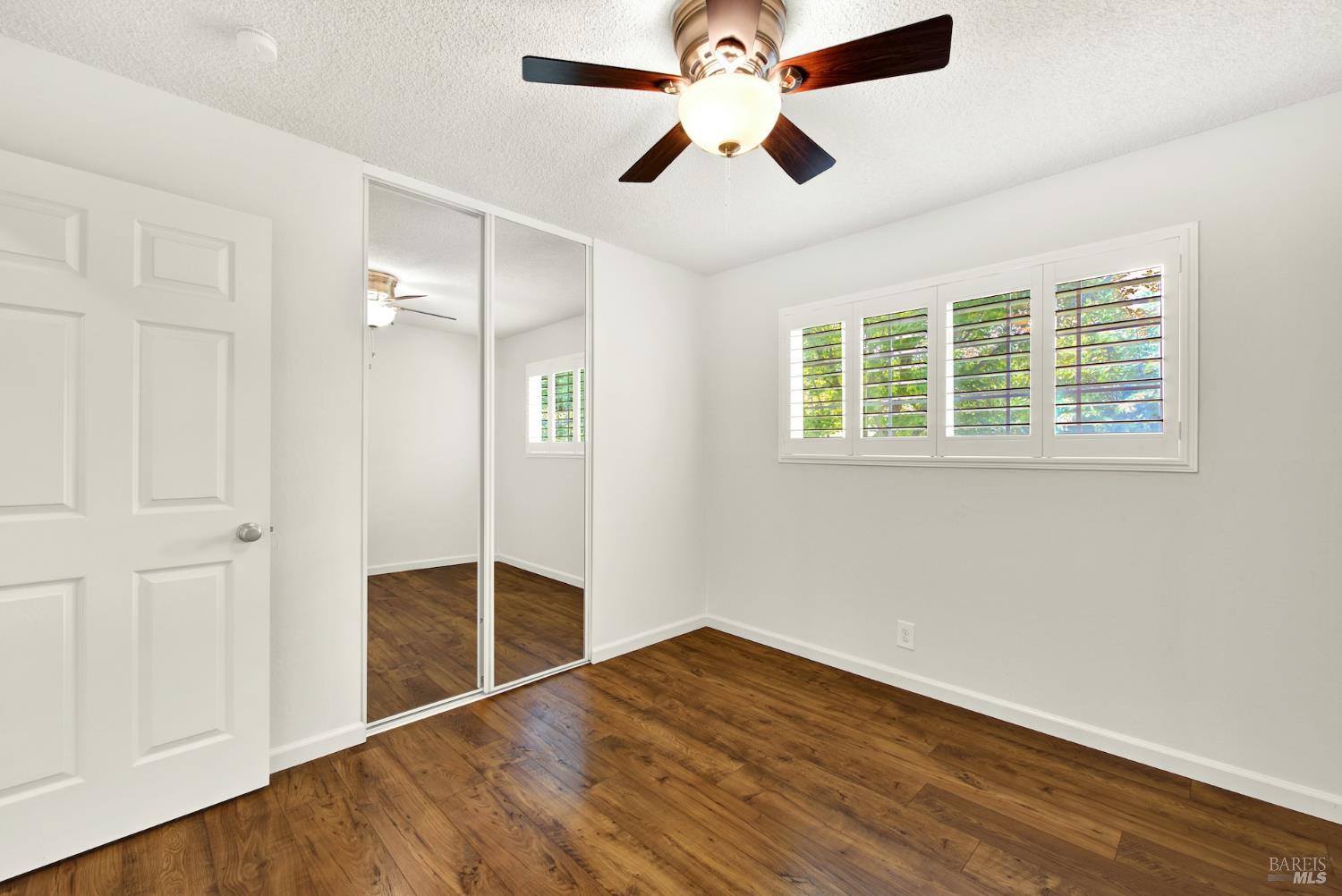Detail Gallery Image 29 of 41 For 1121 Creekside Dr, Vacaville,  CA 95687 - 3 Beds | 2 Baths