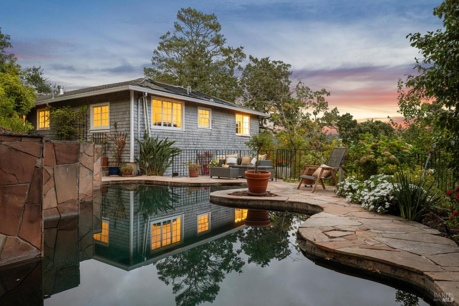 Detail Gallery Image 64 of 78 For 125 Oak Ave, San Anselmo,  CA 94960 - 5 Beds | 2/1 Baths