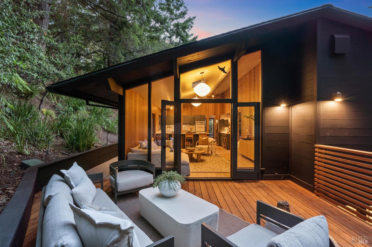 Detail Gallery Image 32 of 37 For 38 Glen Dr, Mill Valley,  CA 94941 - 4 Beds | 2 Baths
