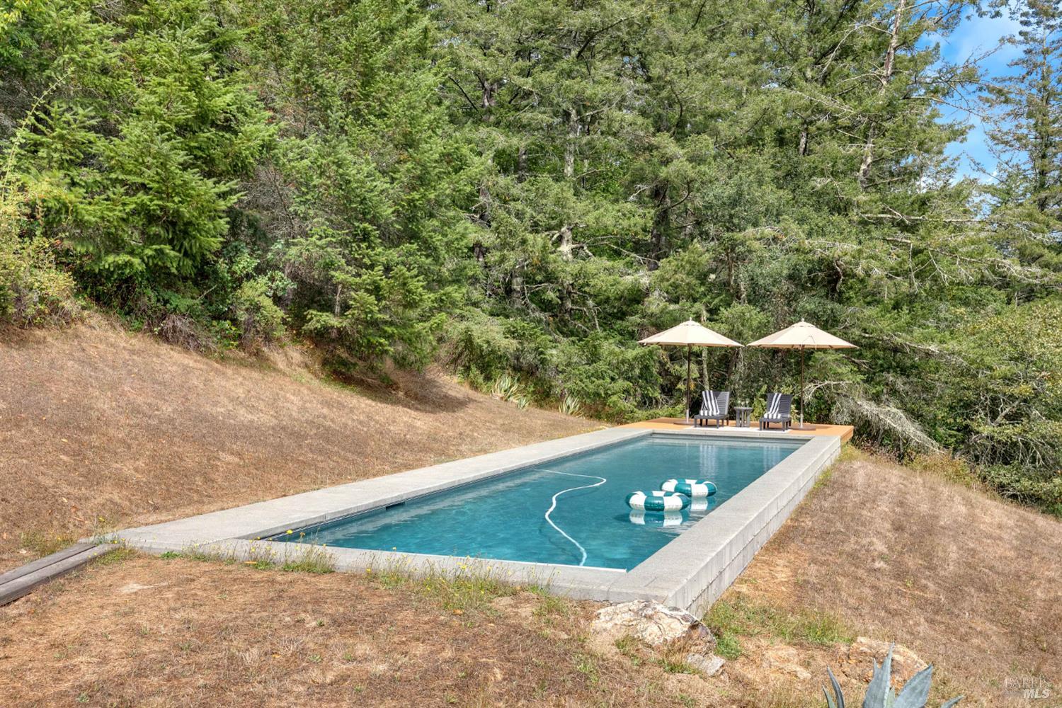Detail Gallery Image 34 of 50 For 3020 Burnside Rd, Sebastopol,  CA 95472 - 2 Beds | 1 Baths